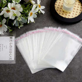 Lewtemi top-seal design enables quick resealing for collectors.