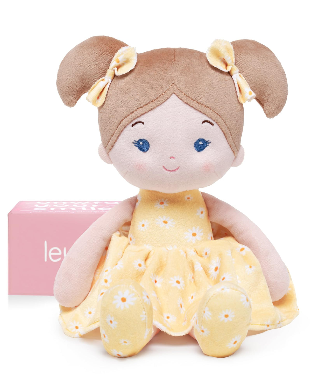 LeyaDoll Daisy face close-up, ultra-soft fabric for gentle hugs.