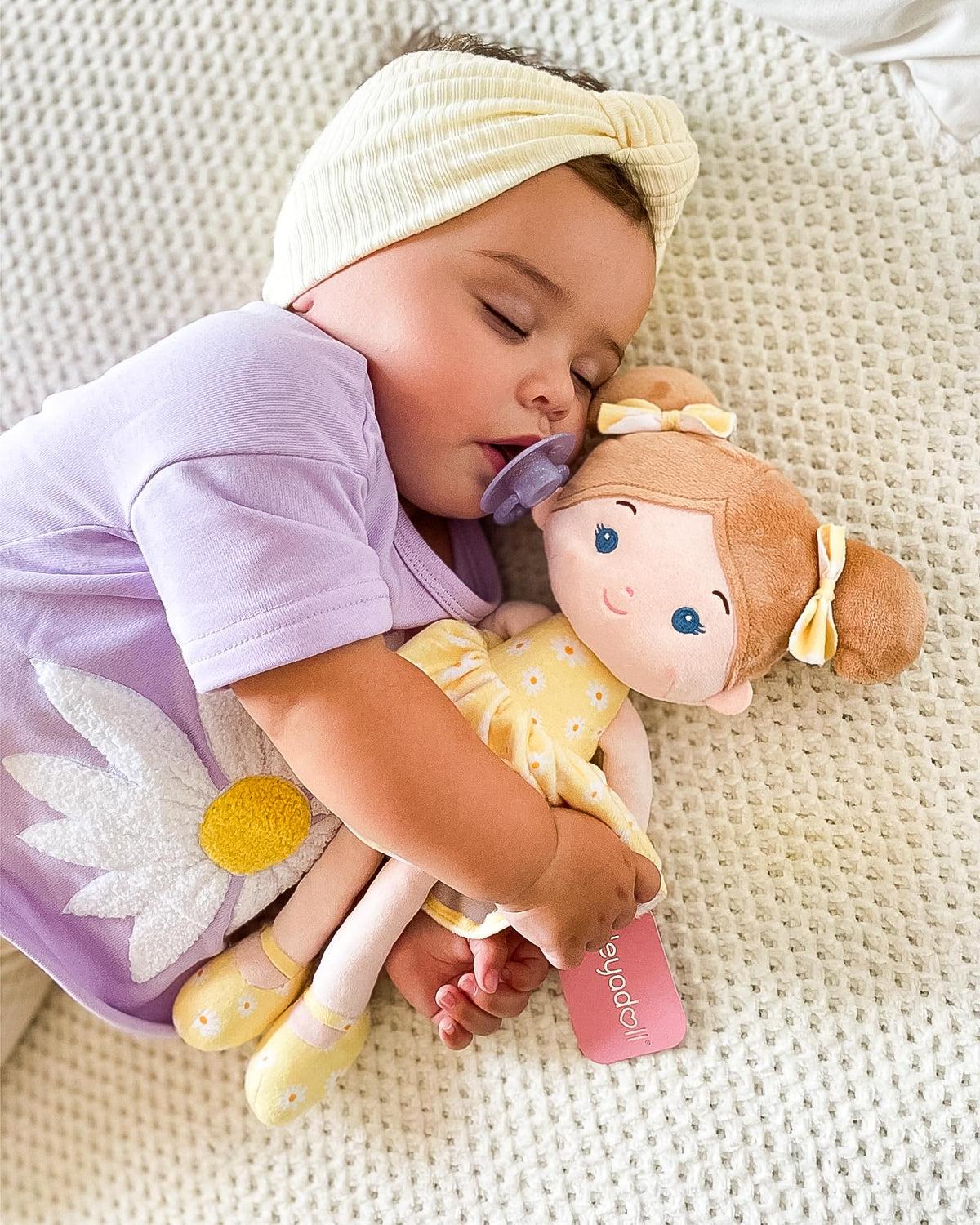 LeyaDoll Daisy playtime scene, ideal first doll for toddlers.
