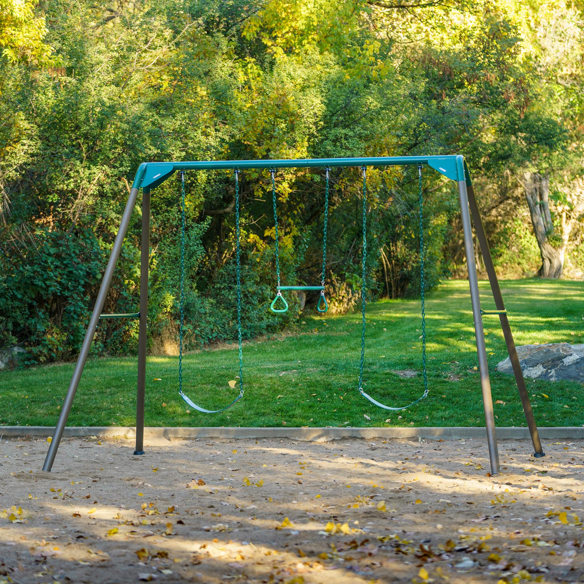 Lifetime swing set rubberized trapeze bar for safe, versatile play