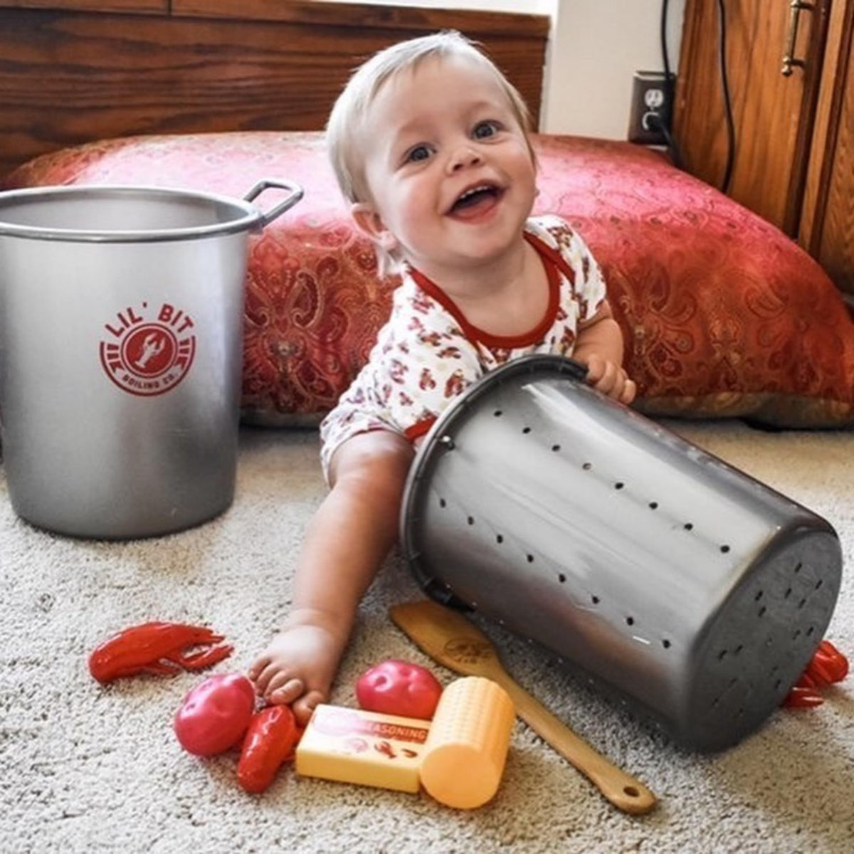Lil' Bit Boiling Co. seasoning box sparks themed role-play cooking.