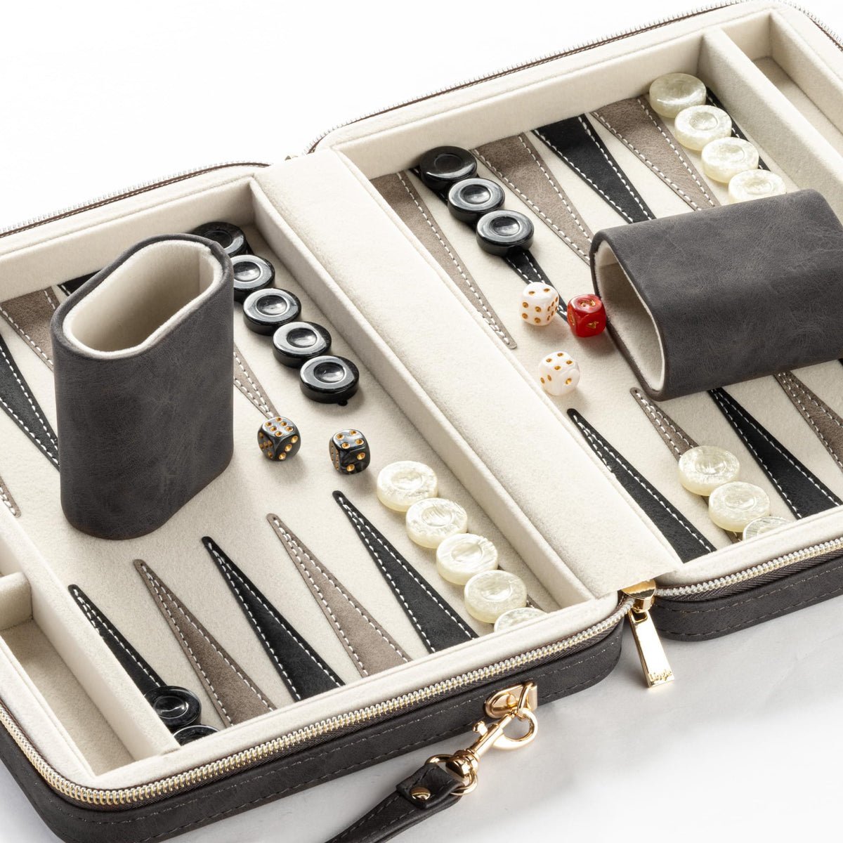 Lingle backgammon logo on case adds refined branding.