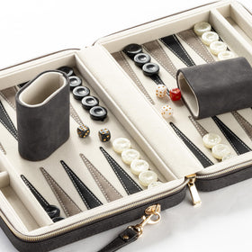 Lingle backgammon logo on case adds refined branding.