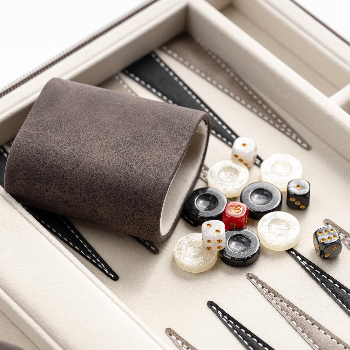 Lingle backgammon set gift-ready packaging for occasions