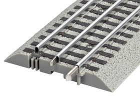 Lionel FasTrack snap-together installation ensures quick assembly and reliable operation.