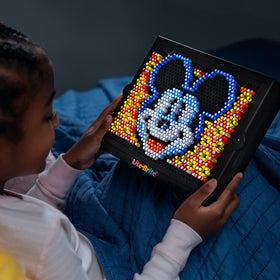 Lite Brite runs on battery or Micro-USB for flexible play spaces