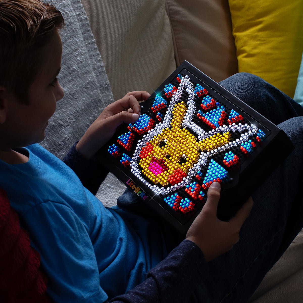 Lite Brite Pokemon Edition 1,000 pegs provide colorful, artful depth