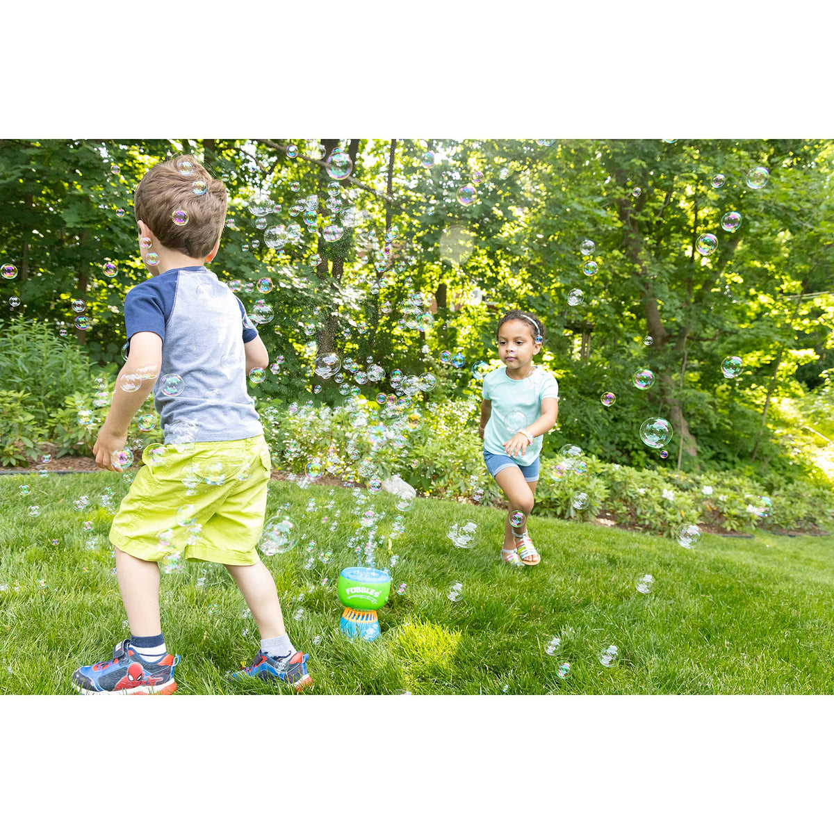 Easy cleaning after use of the Fubbles bubble machine with rinse