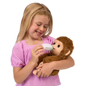 Little Live Pets Mango belly tickle prompts giggles and interactive fun.