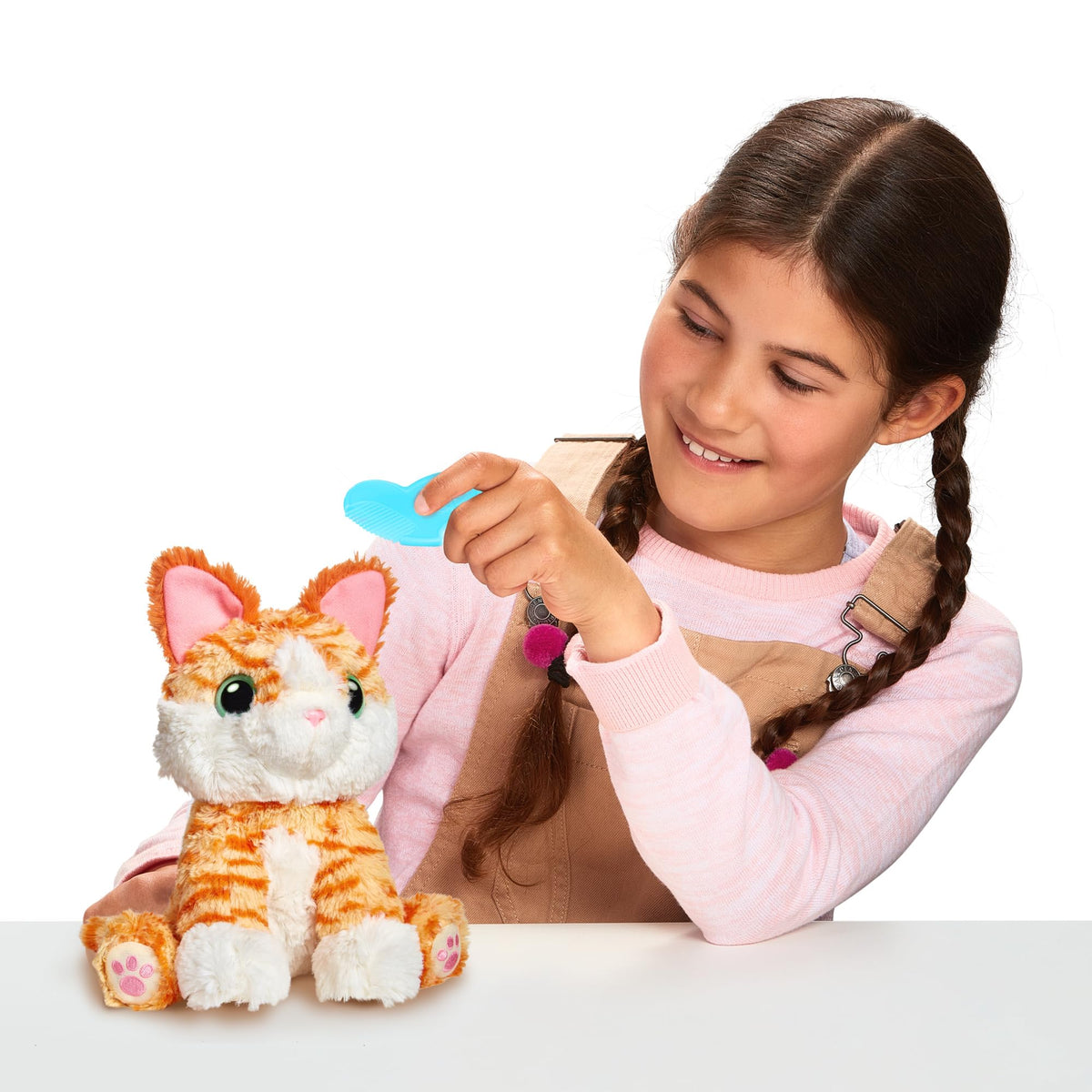 Little Live Pets Scruff-a-Luvs collar and tag add personal flair.