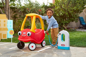 Little Tikes Cozy E-Charging Station meter display with lights for imaginative charging moments.