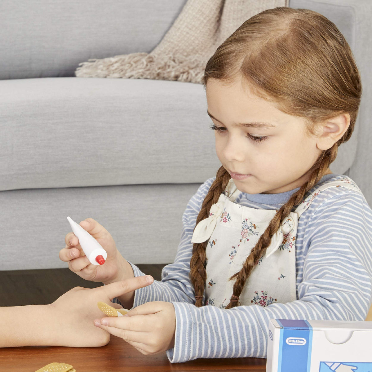 Little Tikes First Aid Kit bandages and gauze pads support realistic pretend treatments