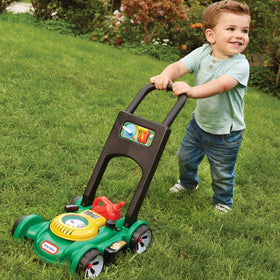 Little Tikes Gas 'n Go Mower clicking key adds interactive detail for curious toddlers.