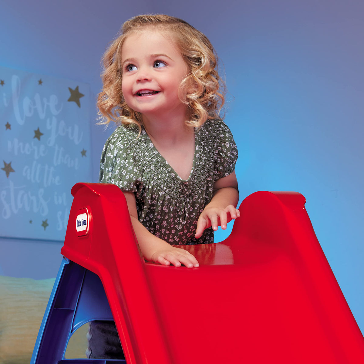 Easy assembly of the Little Tikes slide with no tools required.