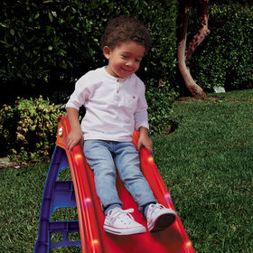 Removable steps on the Little Tikes slide enable easy storage after playtime.
