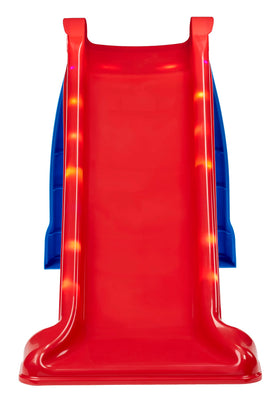 Compact storage ready when not in use thanks to removable steps on the Little Tikes slide.