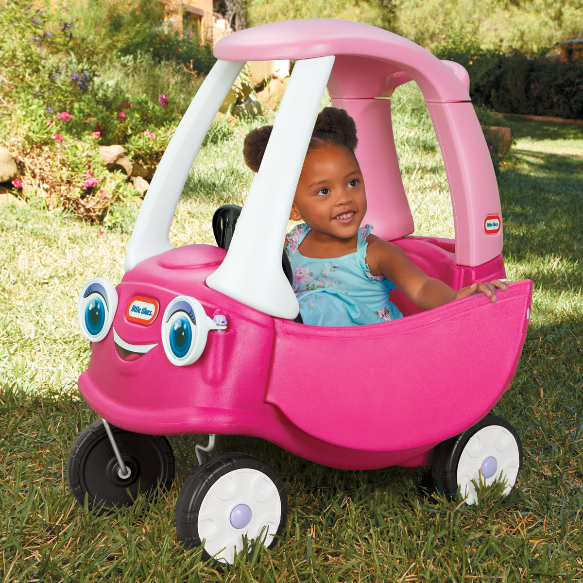 Front wheels spin 360 degrees for agile steering