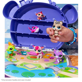 Fold-out play scene inside the Littlest Pet Shop case for imaginative play.