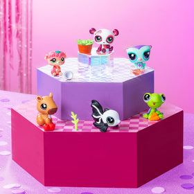 Littlest Pet Shop collector card showing personality and rarity for each pet.