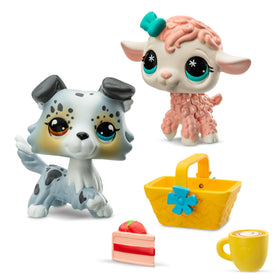 Littlest Pet Shop spa gear image demonstrates grooming-themed play scenarios