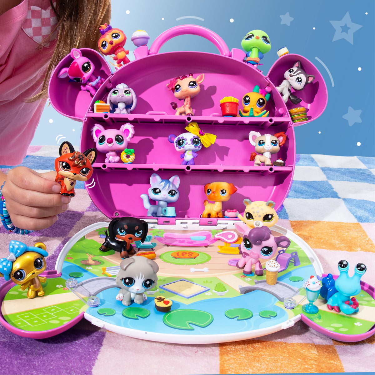 Hot Pink Panda display case by Littlest Pet Shop for portable display