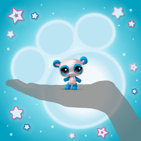 Series 4 packaging design adds bold style to Littlest Pet Shop set.