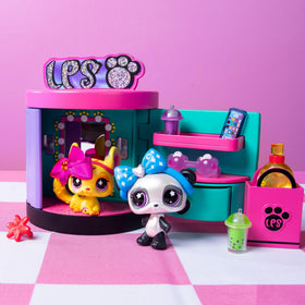 Littlest Pet Shop sunglasses and drinks add stylish pretend moments.