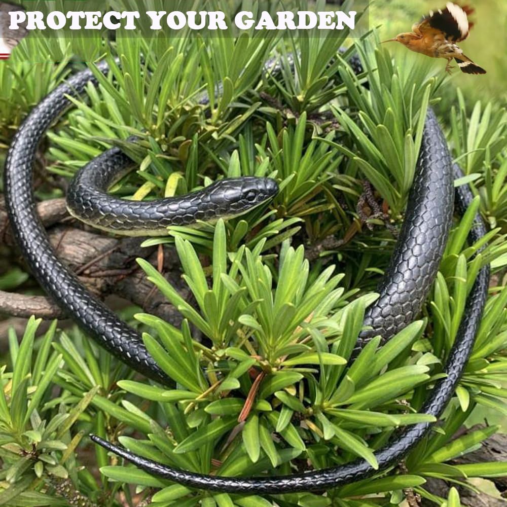Lnbeyw small rubber snake, 29-inch, versatile prank prop.