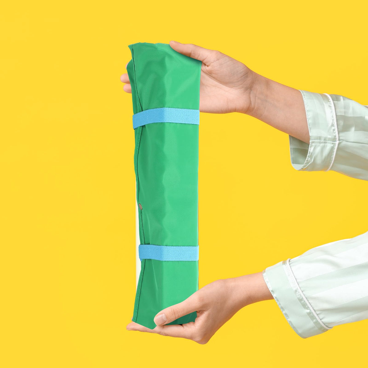 Locmeo lightweight Oxford cloth construction balances durability with sleek green style.