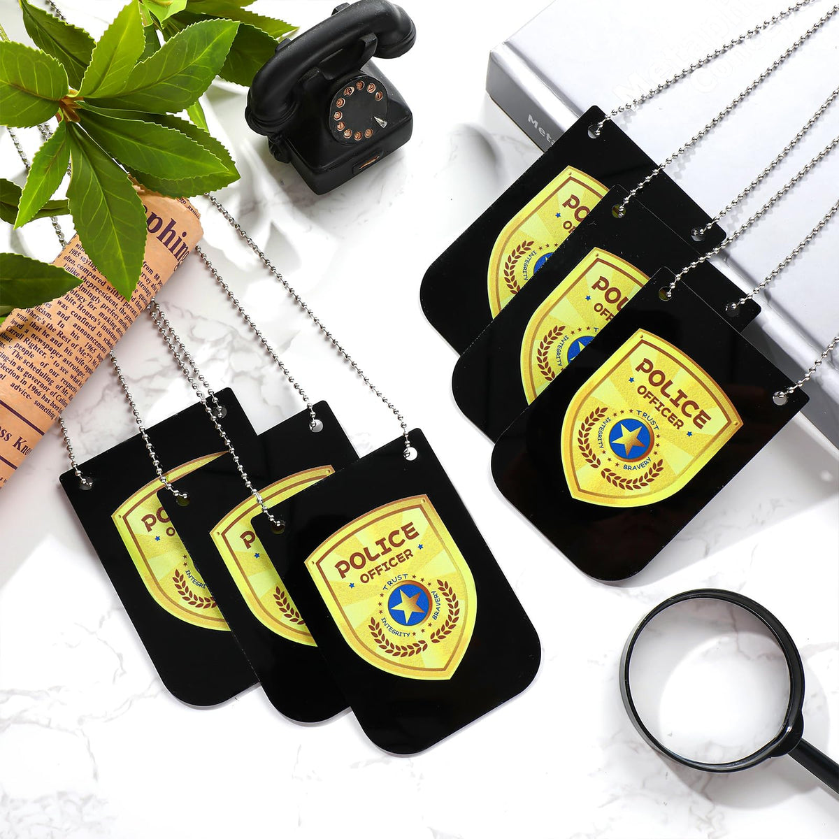 Loetere police badge with chain suits party favors and dress-up sets