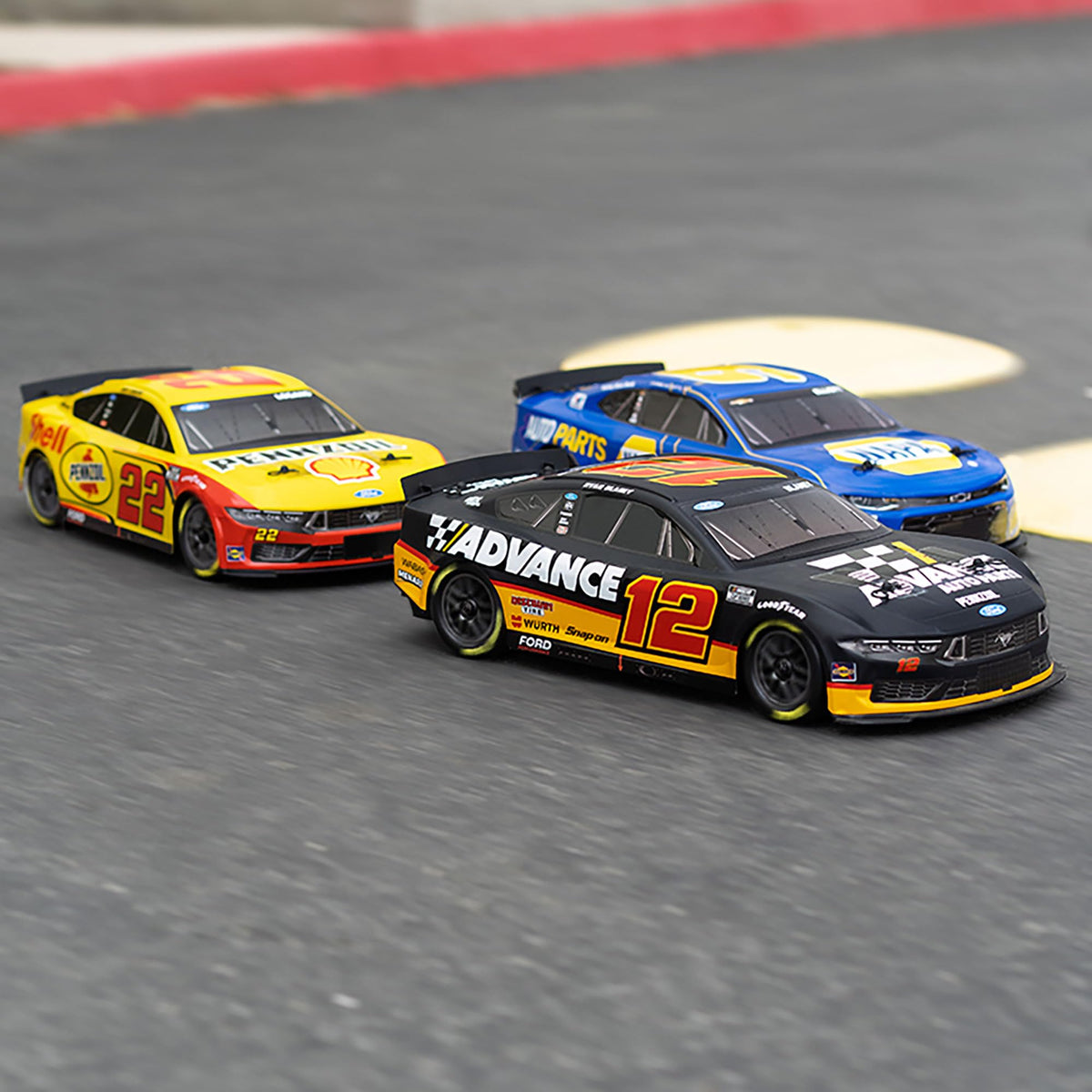 Losi car reaches 20 mph on smooth on-road surfaces.