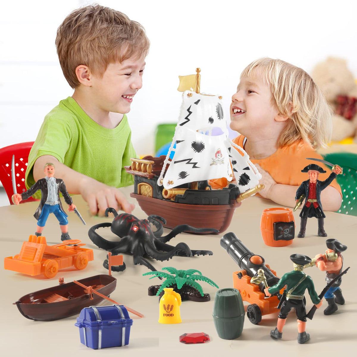 LOVE LIFE pirate bucket set offers 50-piece fun for group play.
