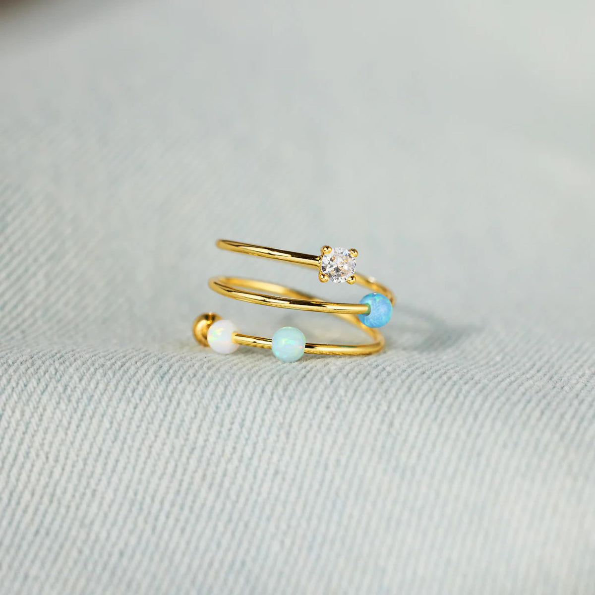 LOVECOM open adjustable ring design fits size 8–9 for versatile wear