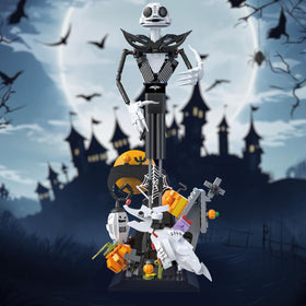 Loyratche Horror Skull building set shows spiders and cobwebs to spark conversation.