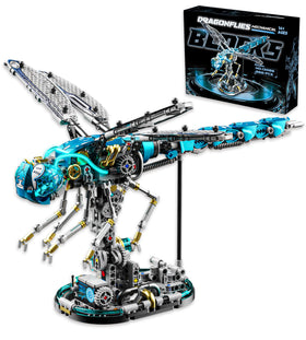 Loyratche mechanical dragonfly assembly highlights detailed gears for engaging STEM learning.