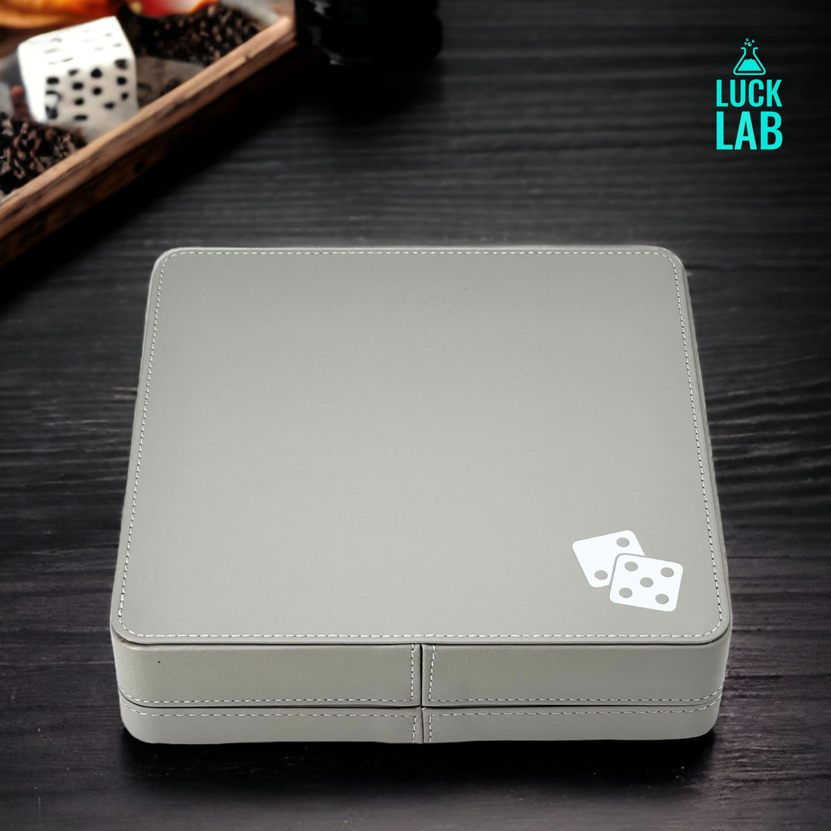 Luck Lab pen holder included for quick scorekeeping during rounds.