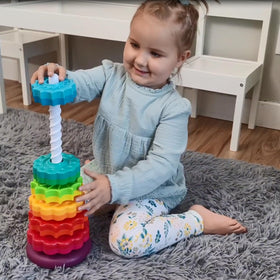 LUCKFUTURE rotating disks demonstrate twist-and-build action supporting fine motor development.