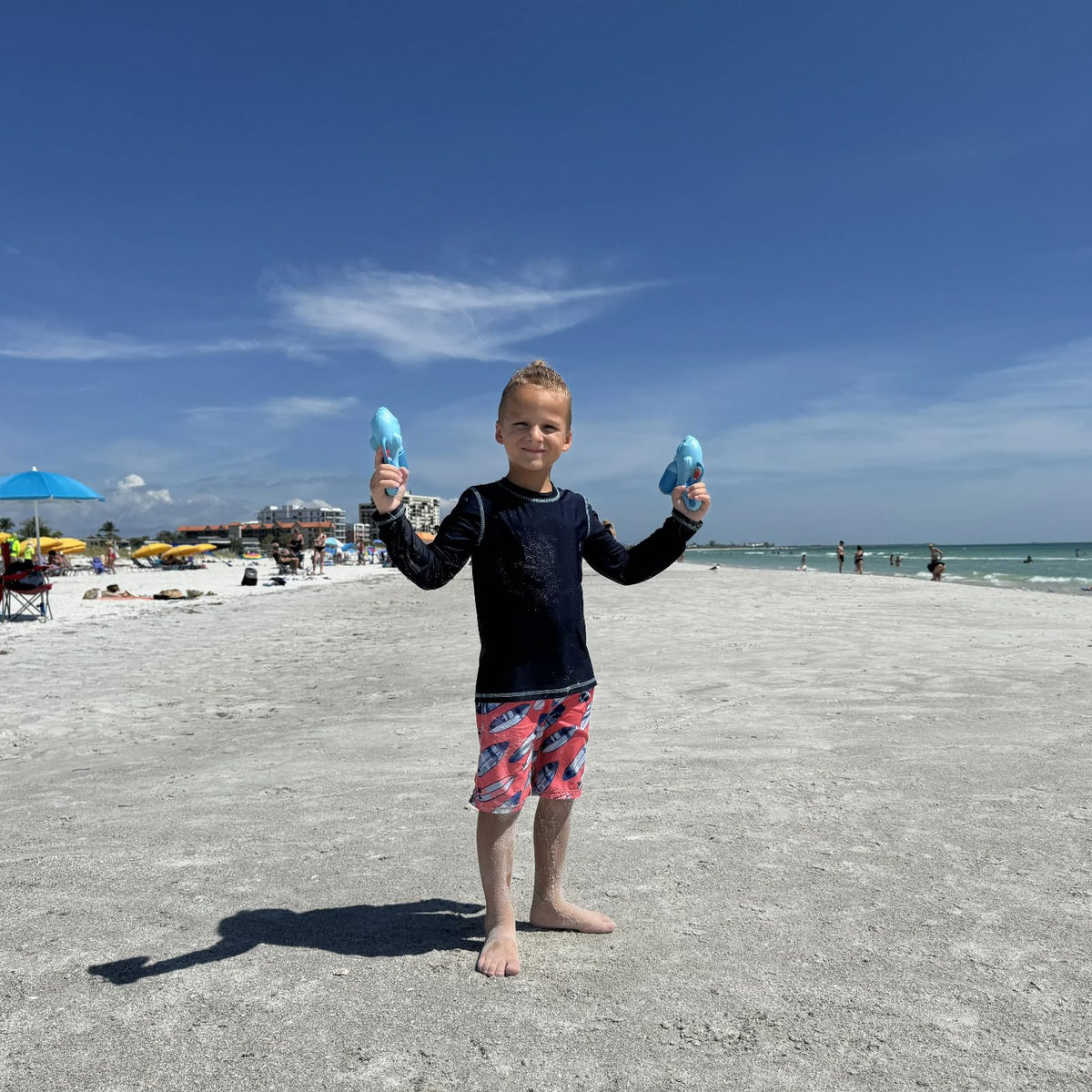 LUCKFUTURE 12 sand molds with sea life, castles, and cars themes