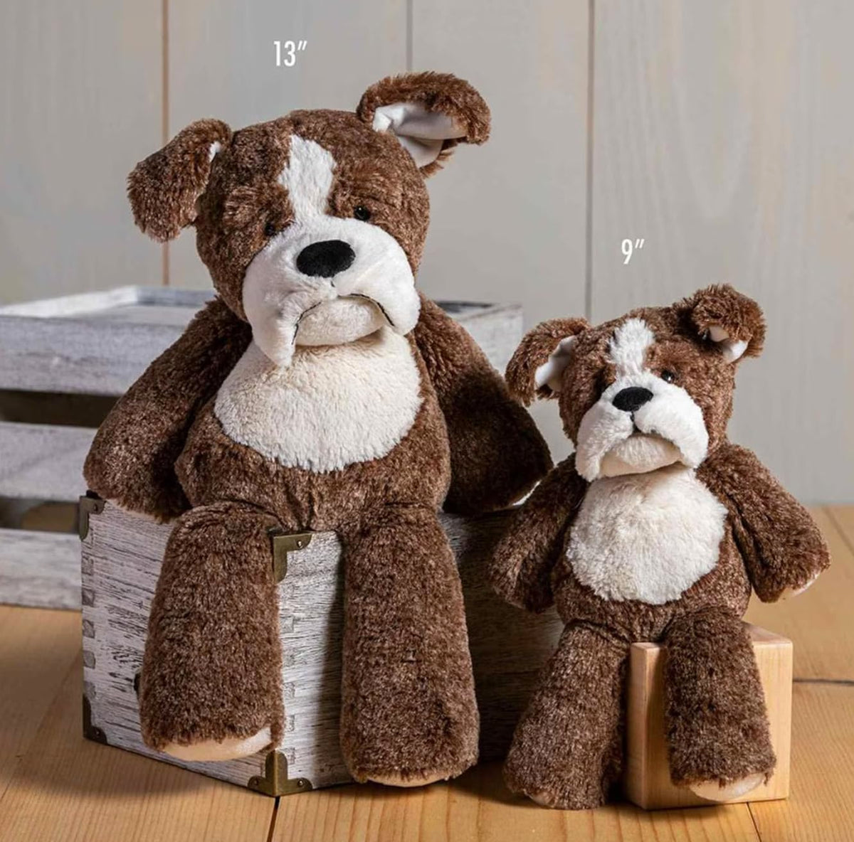 Lulujo Mary Meyer Marshmallow Zoo Bradley Bulldog face with friendly expression for comfort
