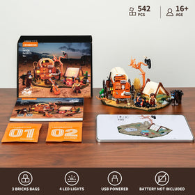 Lumibricks Cowboy Camp Lighting Set, canvas tents boost authentic Wild West mood.