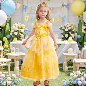 Luzlen wand prop enhances pretend-play magic moments.