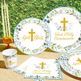 LyhongParty blue-pattern napkins add soft, absorbent accents.