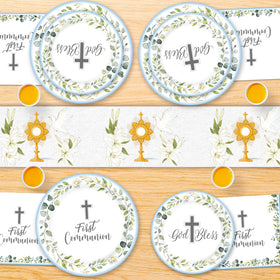 LyhongParty first communion dessert plates with blue edges for an elegant service.
