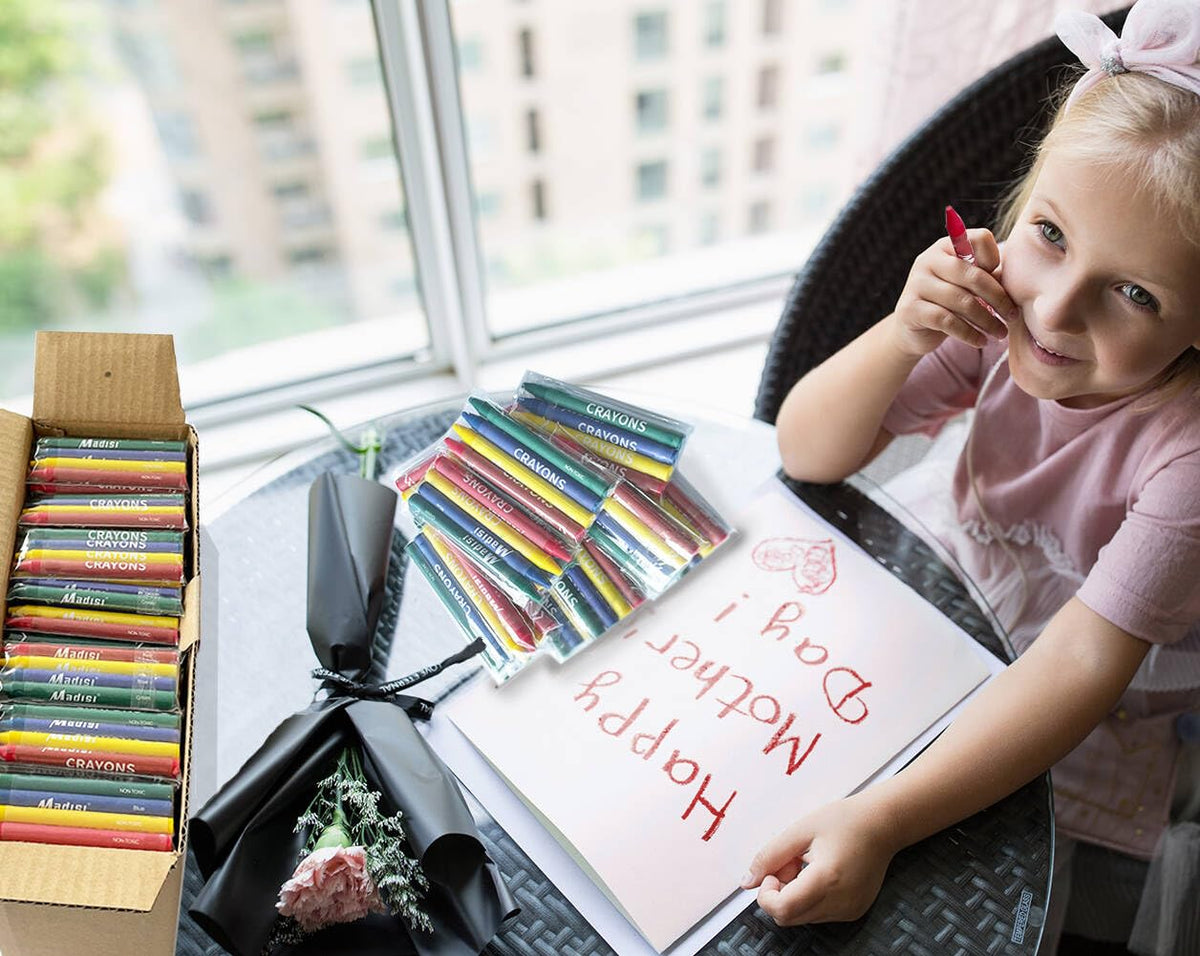 Madisi Crayons non-toxic, suitable for kids aged 3 and up.
