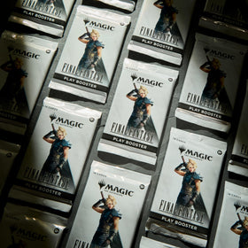 Magic: The Gathering FINAL FANTASY Play Booster borderless art elements attract collectors.