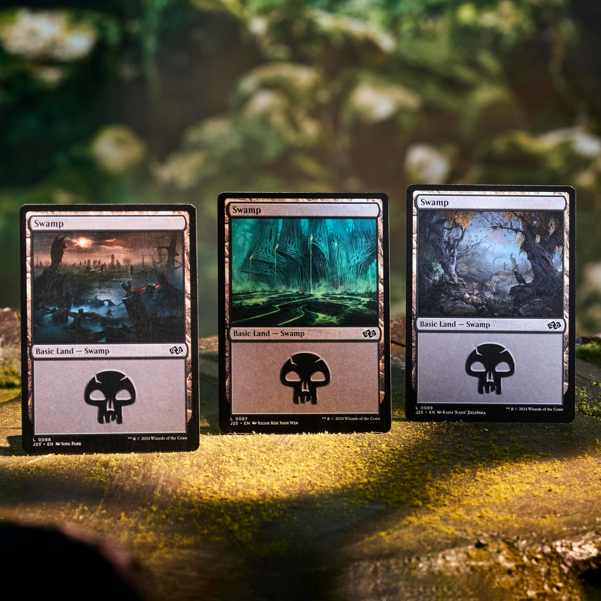 Magic MTG 2025 Land Station includes 80 mountains for red mana bursts.