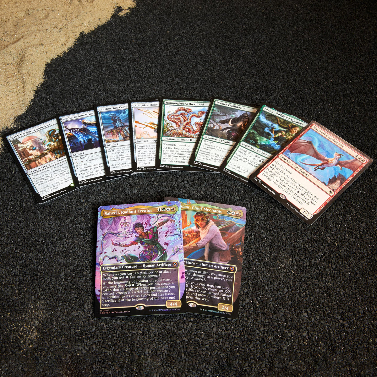Magic: The Gathering Collector Booster Sample Pack shows rare and uncommon foil options