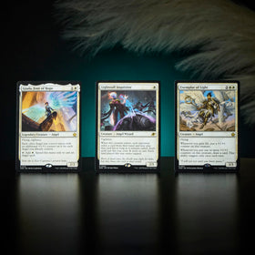 Reference card summarizes key rules and deck interactions for easy play.