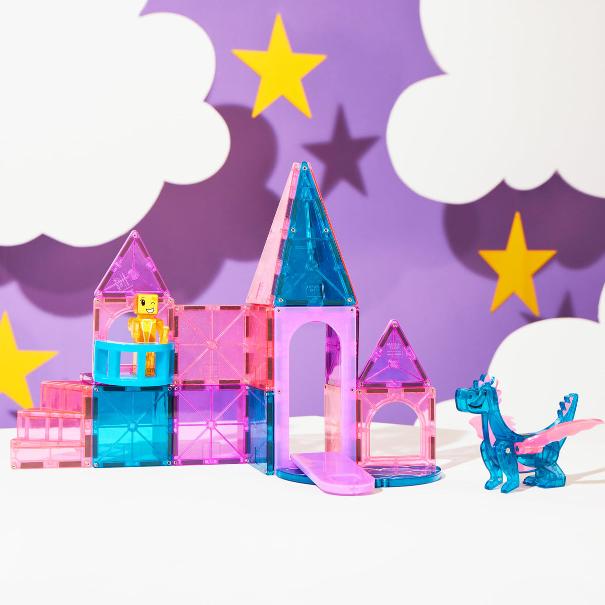 MAGNA-TILES Castle royalty figure invites imaginative narratives and role-play.