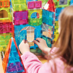 MAGNA-TILES City Center spiral staircase adds height for multi-level city exploration.